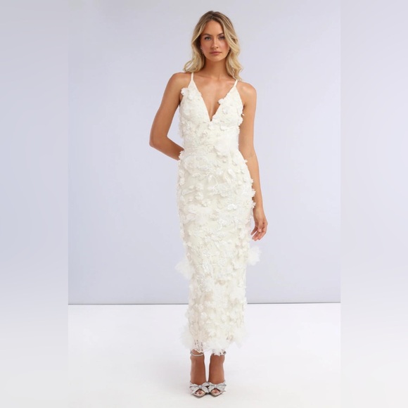 Helsi Dresses & Skirts - HELSI Nora Deep V-Neck Sequin & Applique Midi Dress Size XS off white NWOT